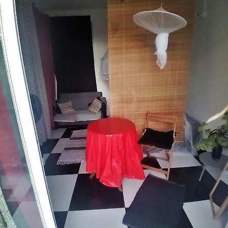 Chambre Avec Cuisine Et Sdb Semi-Privatives Separees Dans Un Ecrin De Verdure Les Abymes Kültér fotó